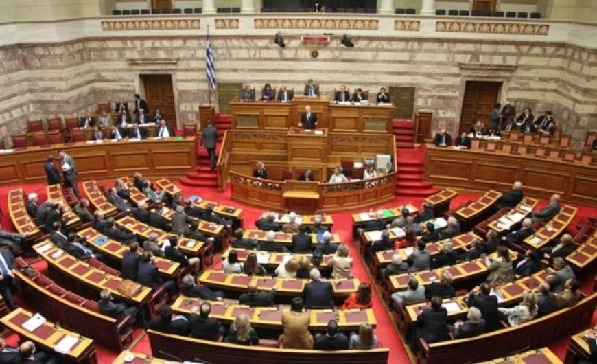 Ομόφωνα ψηφίστηκε η ακύρωση του μέτρου της μείωσης των συντάξεων